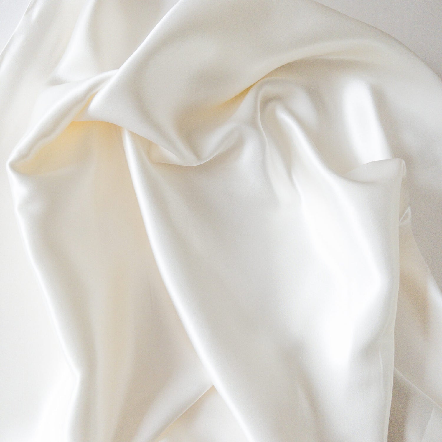 The Luxurious Debate: Silk vs. Satin - Why Silk Reigns Supreme