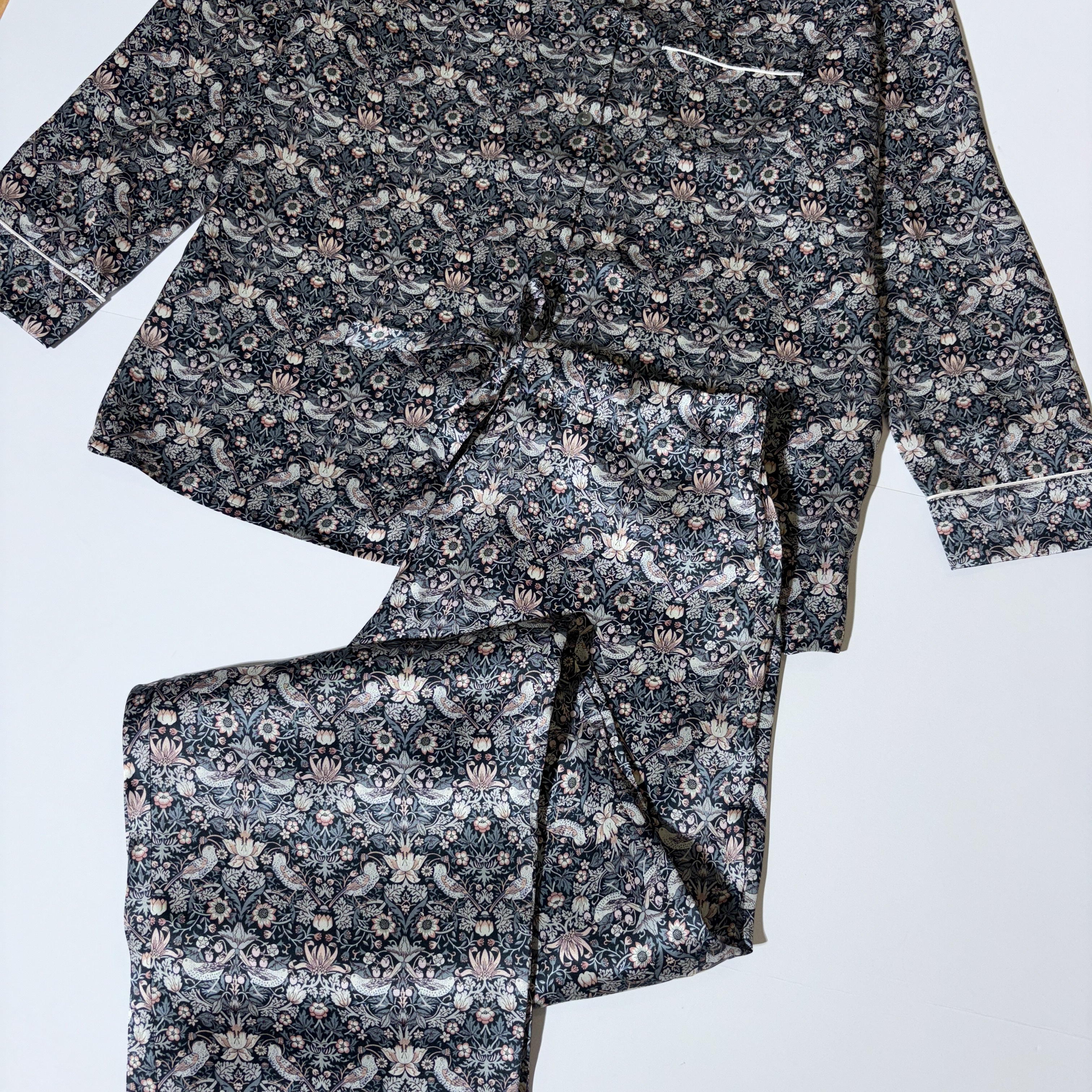 Women’s Liberty Strawberry Thief 005A Silk Pyjamas