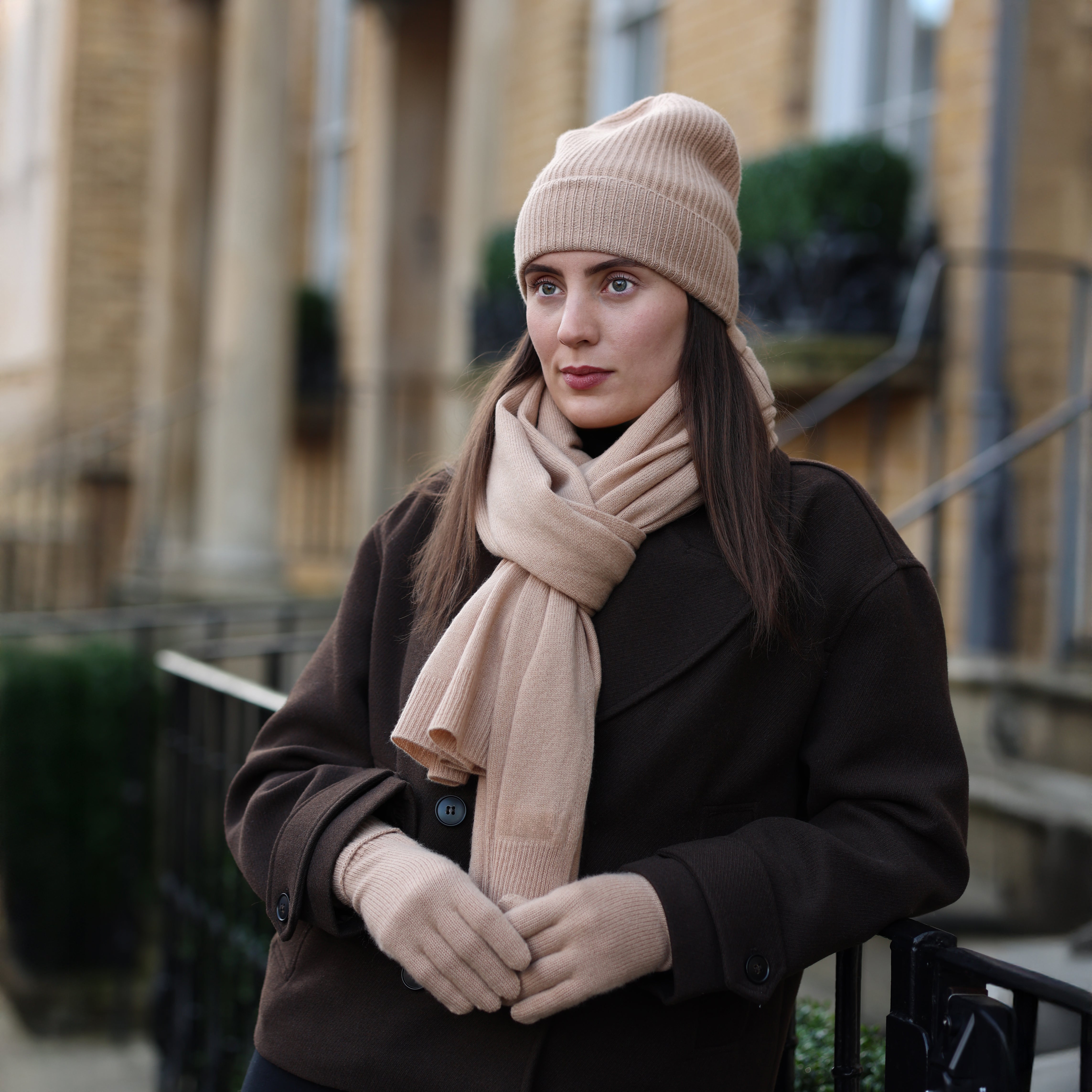 Cashmere Ribbed Beanie Camel