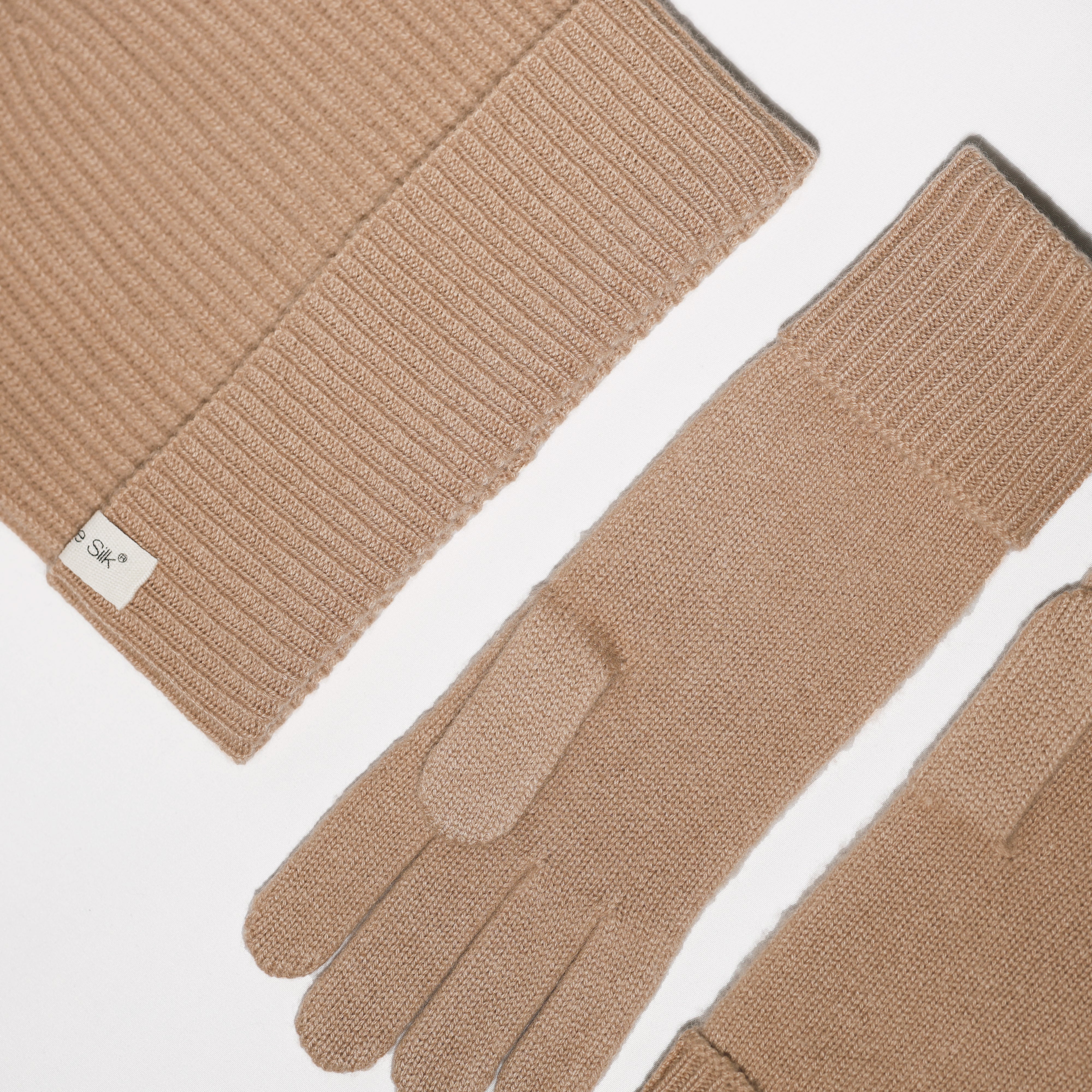 Ladies Cashmere Beanie & Glove Gift Box Camel