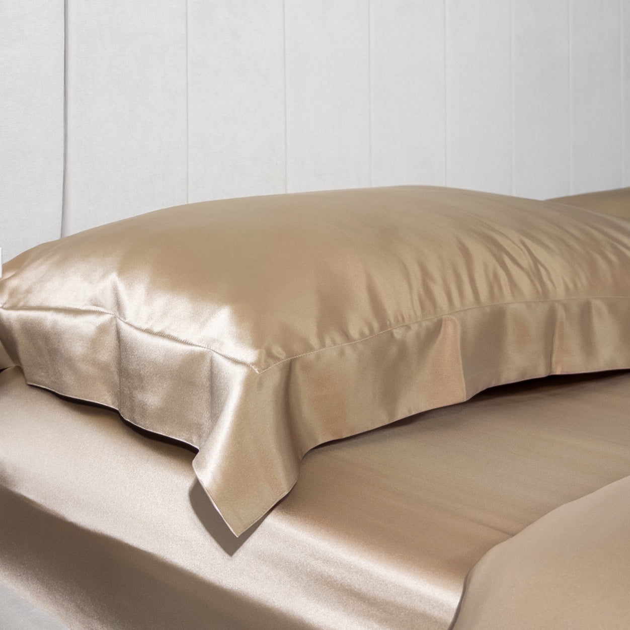 22 Momme Taupe King Oxford Silk Pillowcase