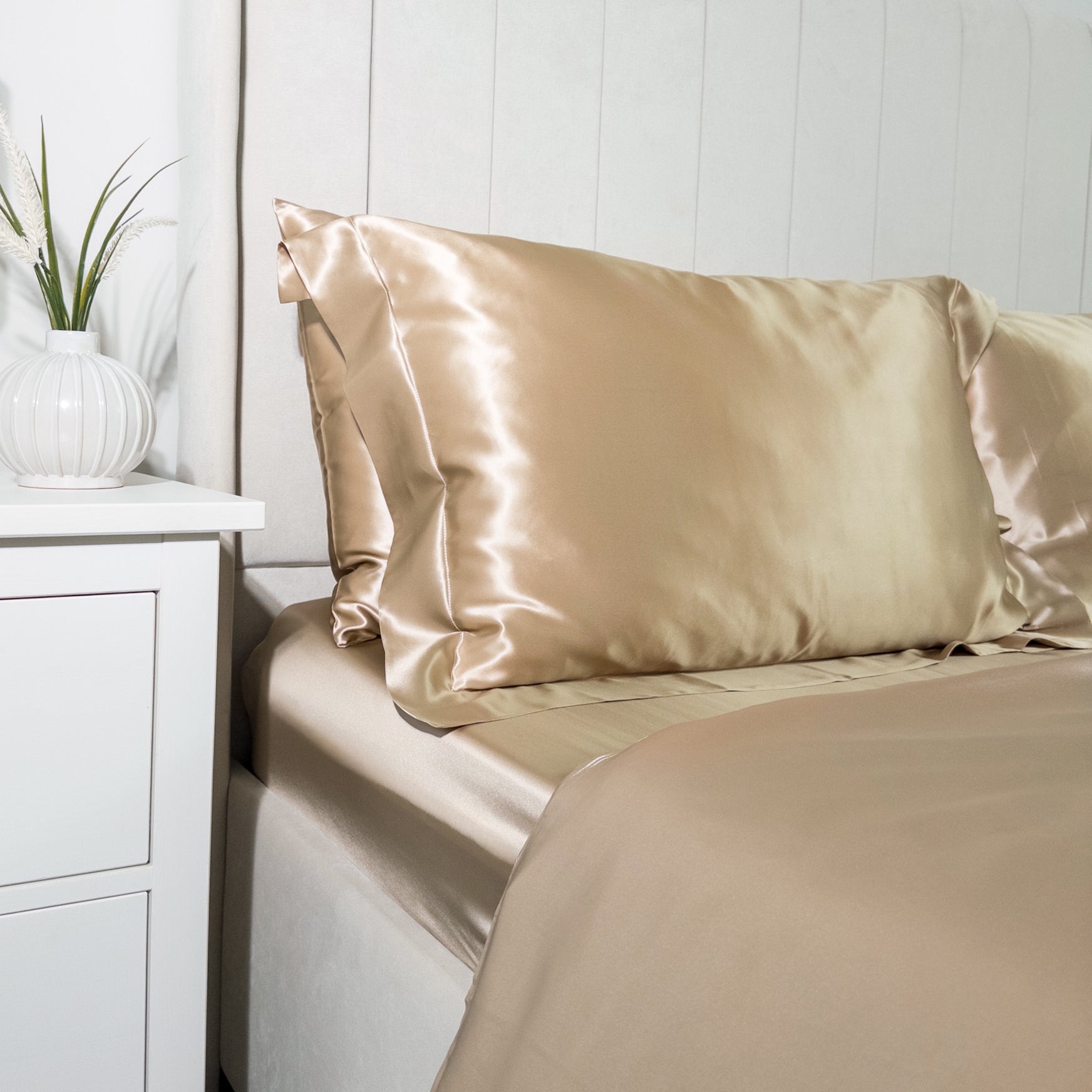 22 Momme Taupe Silk Fitted Sheet