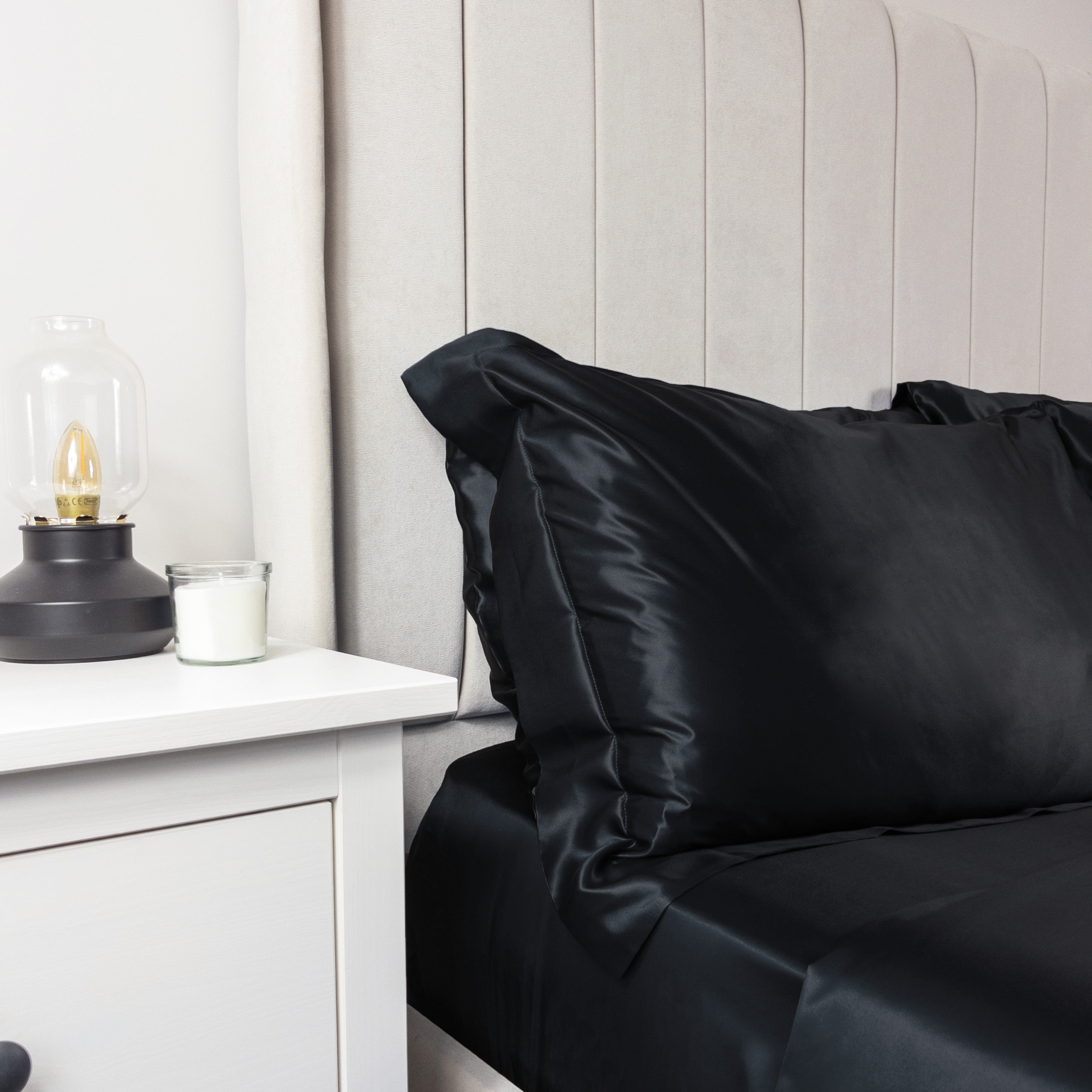 22 Momme Black Square Oxford Silk Pillowcase