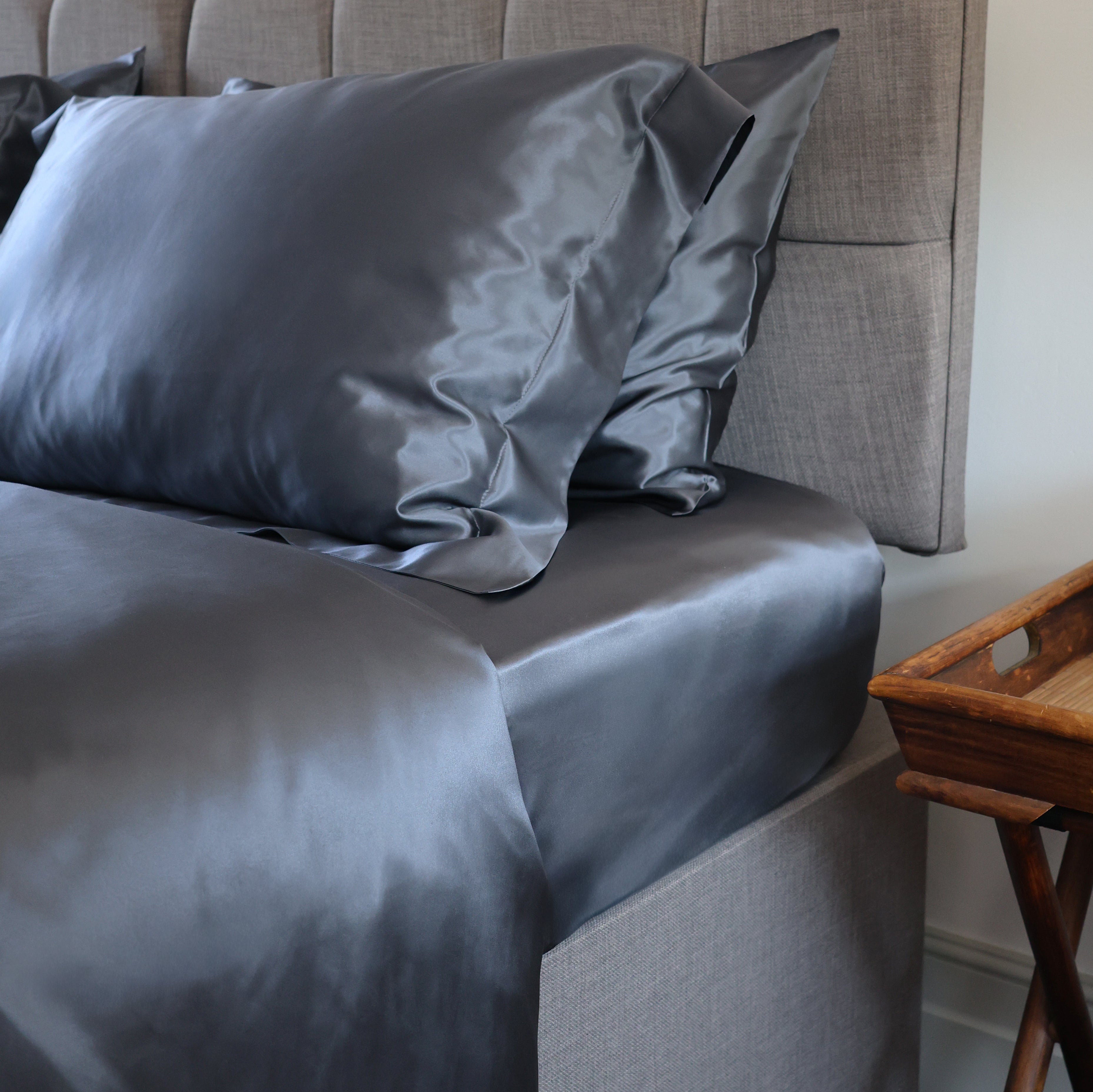 22 Momme Charcoal Silk Fitted Sheet