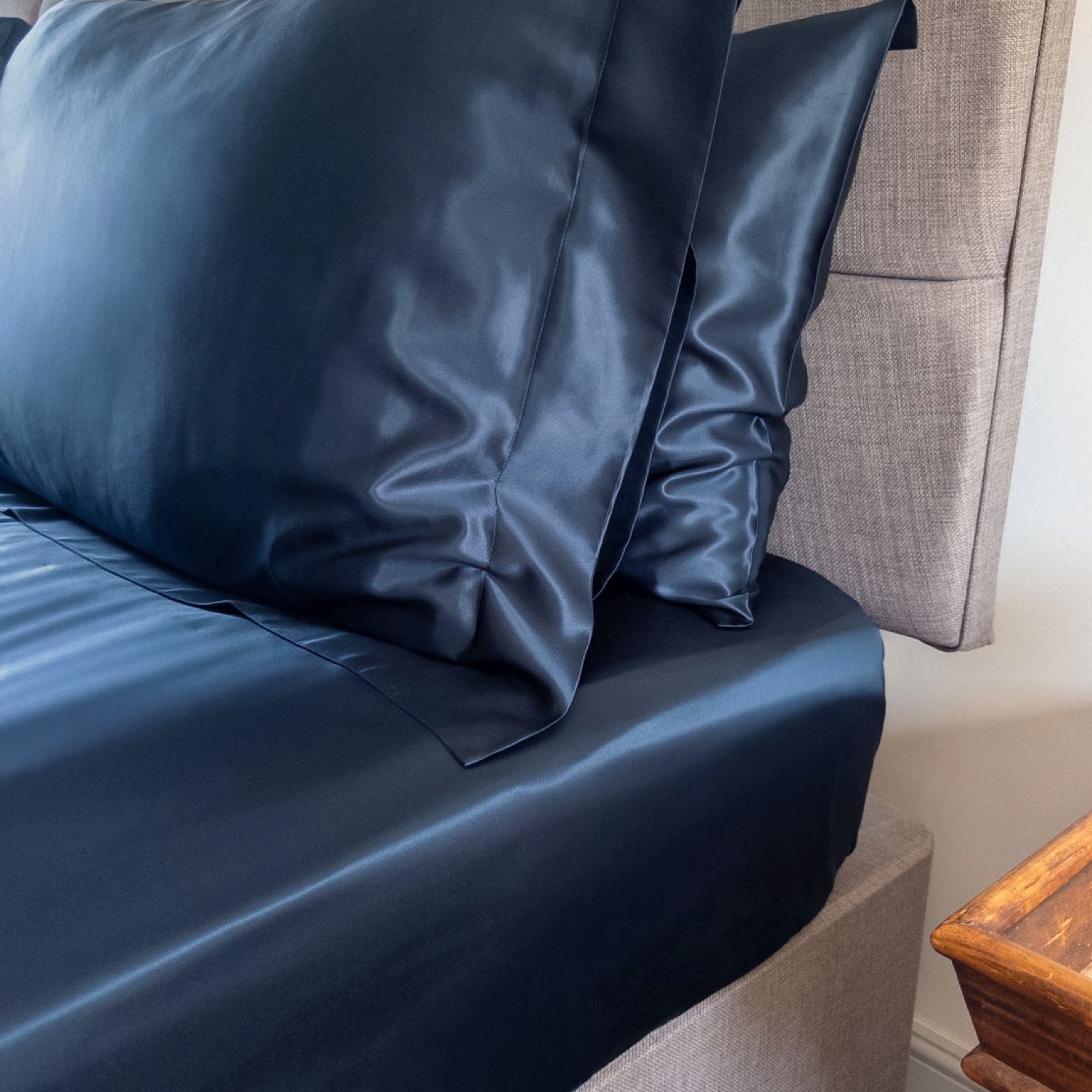 22 Momme Midnight Blue Silk Fitted Sheet