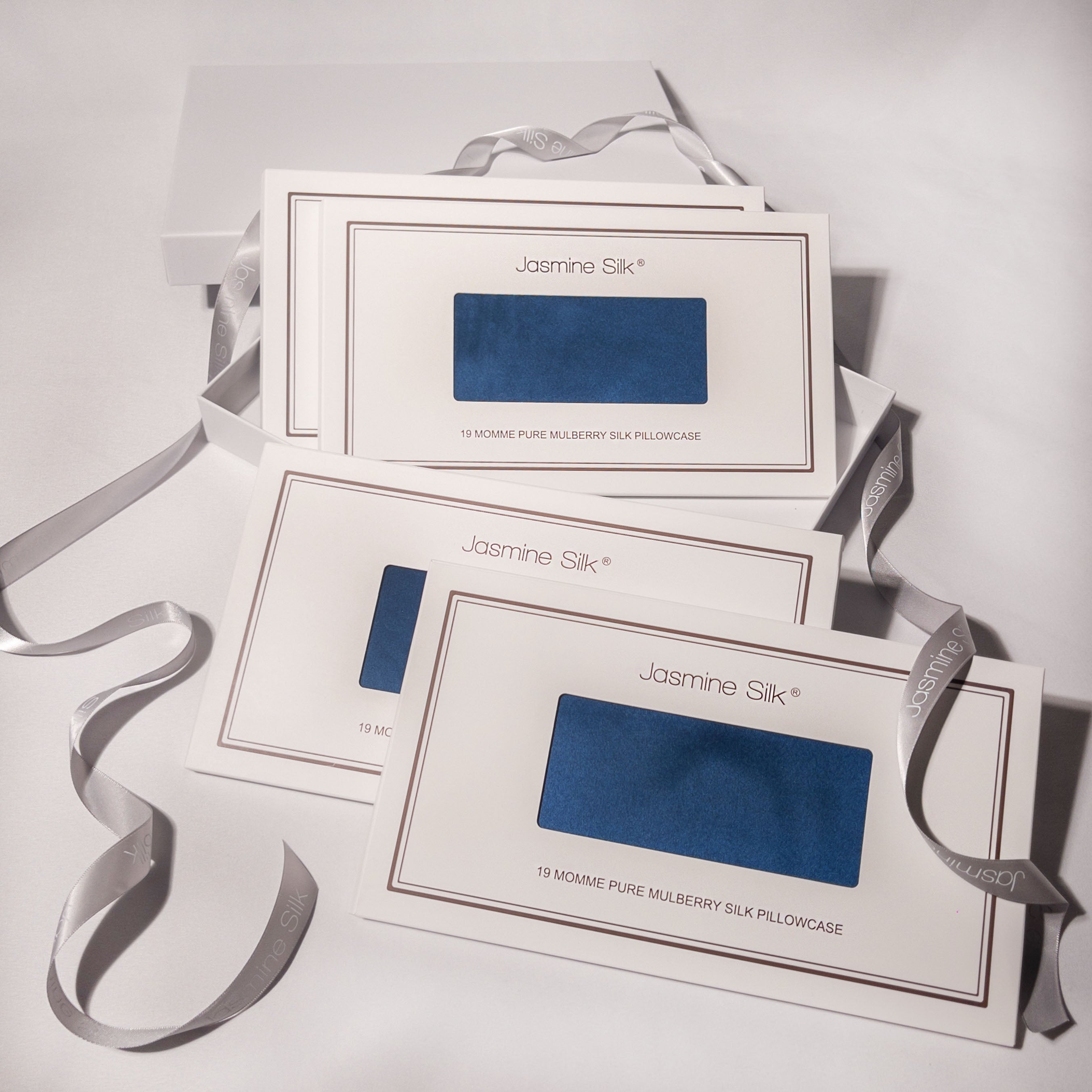 Housewife & Oxford Pillowcase Gift Box Navy