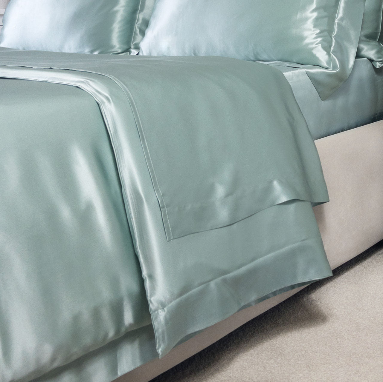 Are silk bed sheets good for summer?