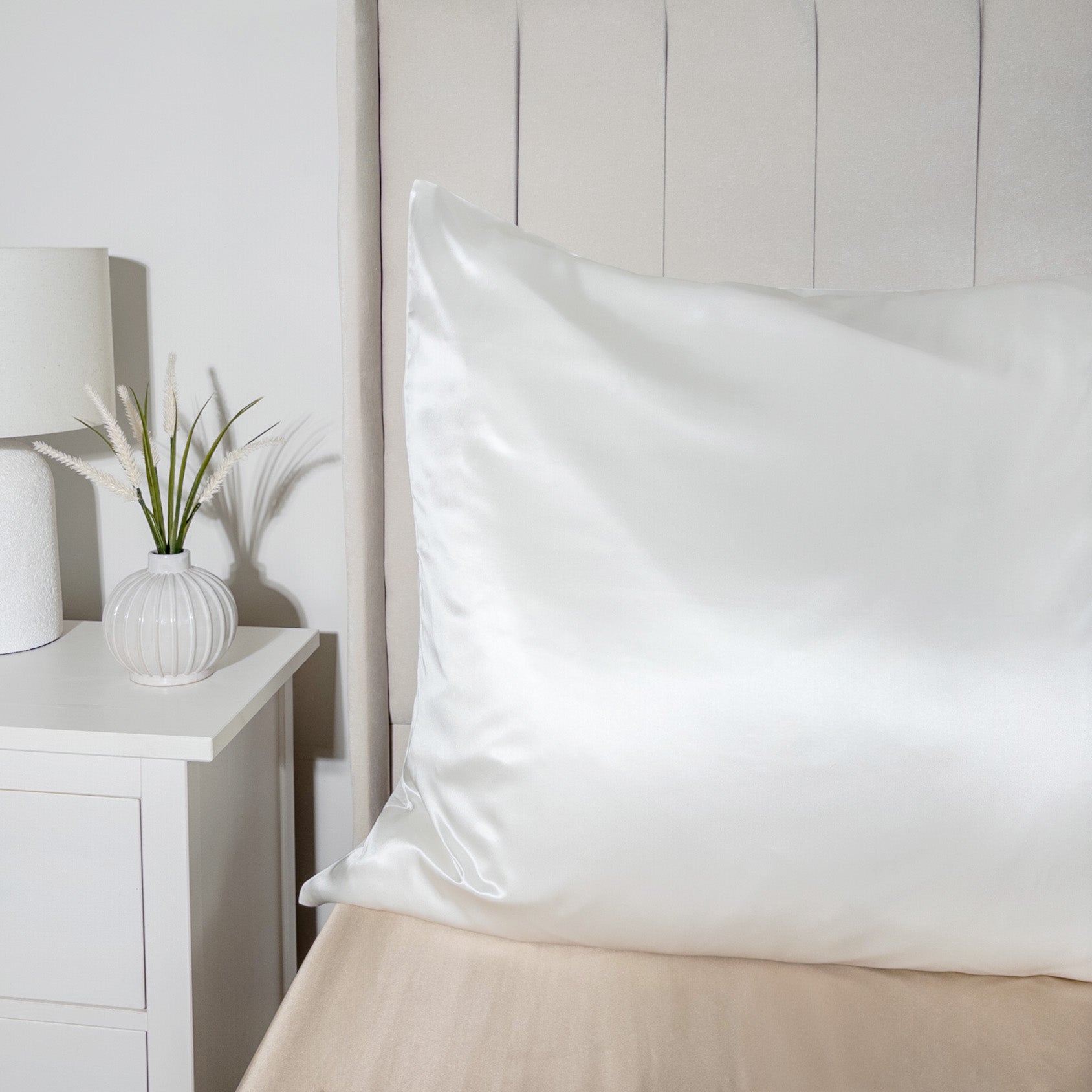 Ivory Housewife Square Silk Pillowcase