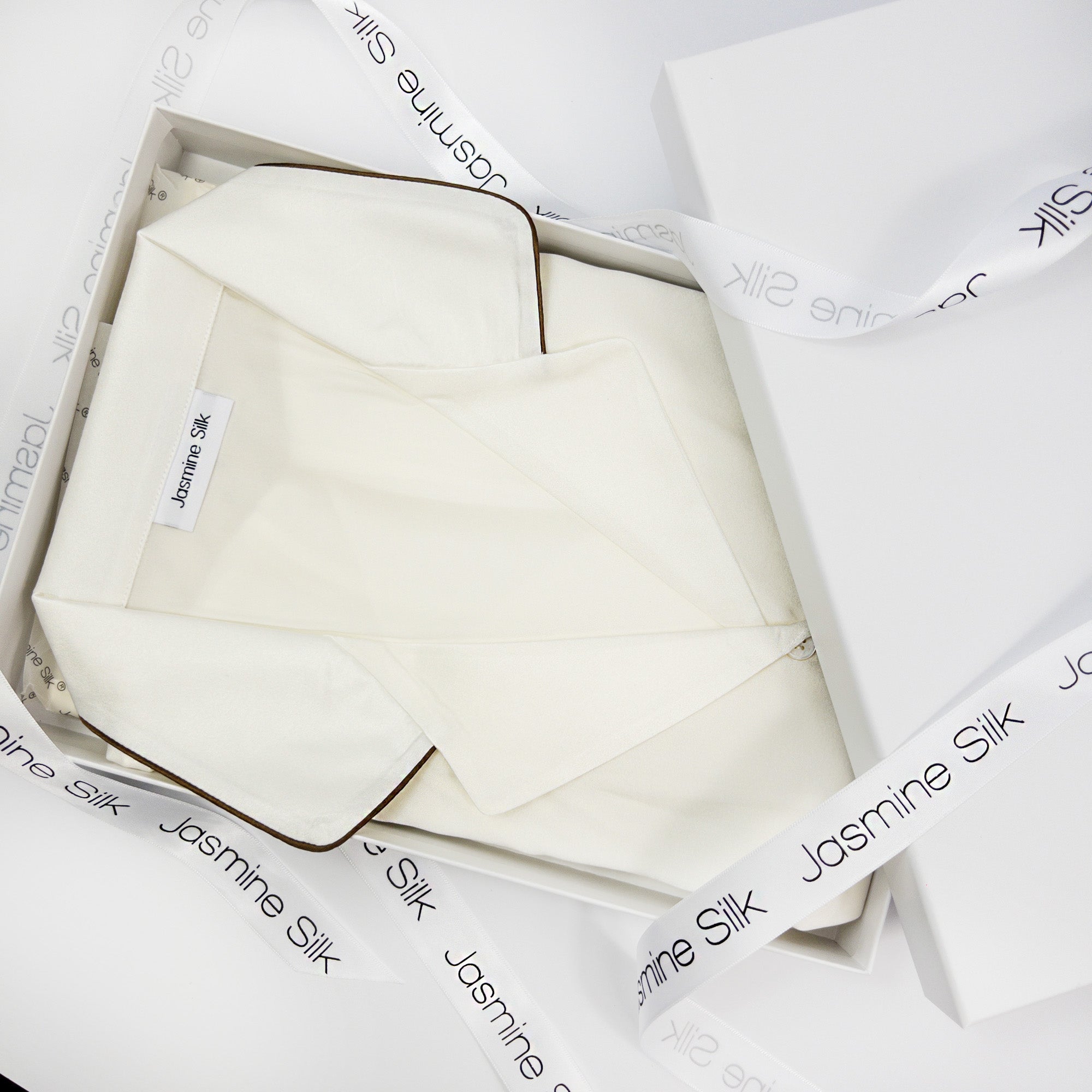 Ladies Pure Silk Ivory Pyjamas