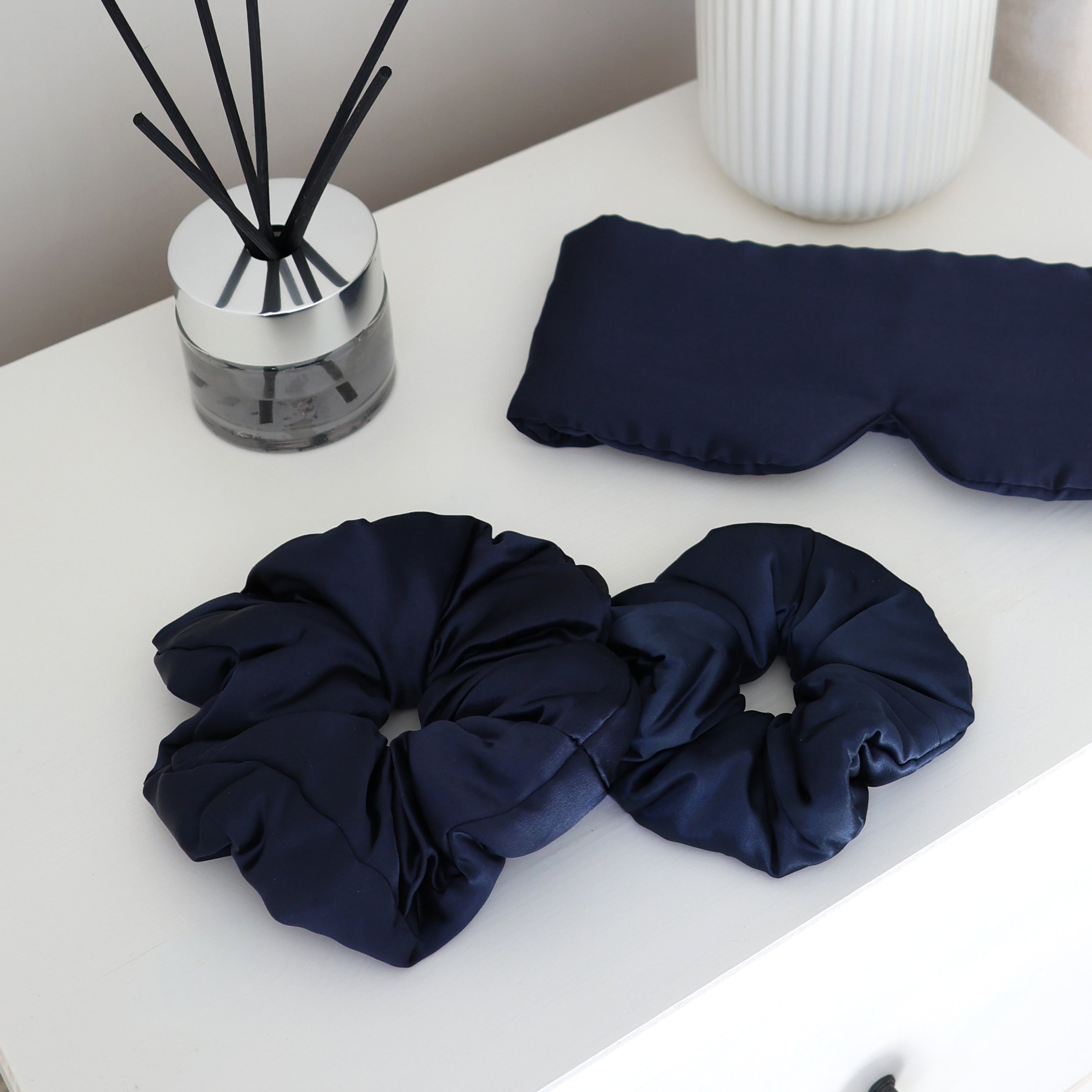 Silk Pillow Scrunchie Midnight Blue