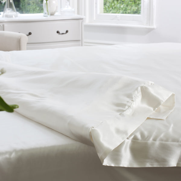 19 Momme Ivory Silk Duvet Cover