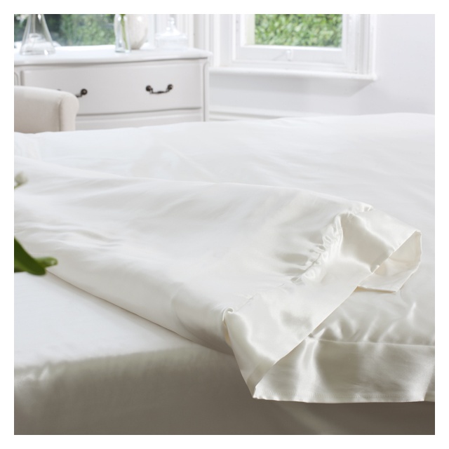 19 Momme Ivory Silk Duvet Cover