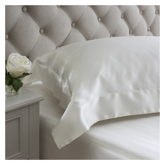 Ivory Travel Silk Pillowcase