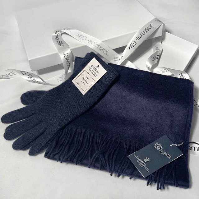 The Winter Hug Gift Box