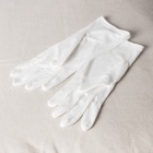 Ultimate Silk Moisturising Gloves