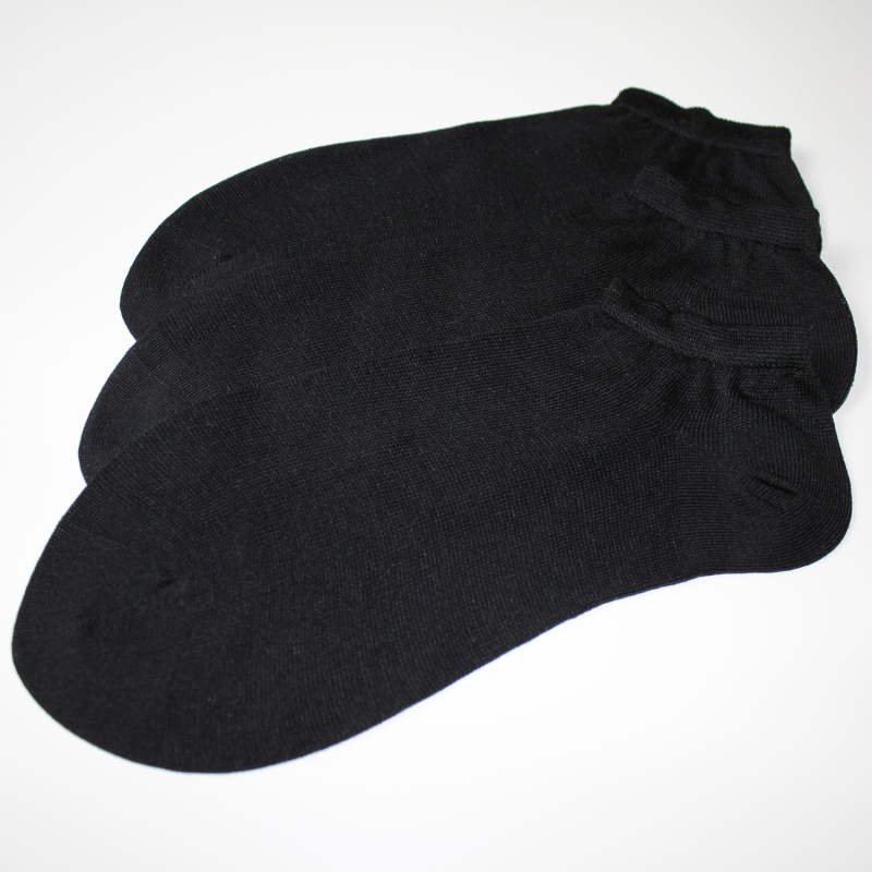 3 Pairs of Mens Pure Silk Trainer Socks
